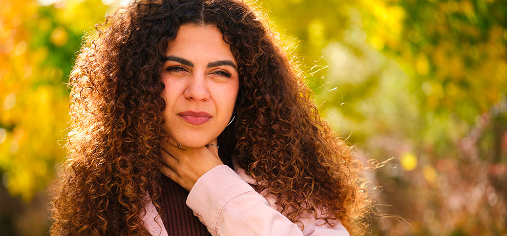 maux de gorge : les soulager avec la propolis